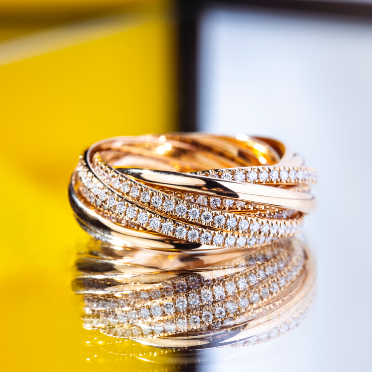 Oliver Heemeyer Ali Baba diamond ring in 18k rose gold. Different perspective.