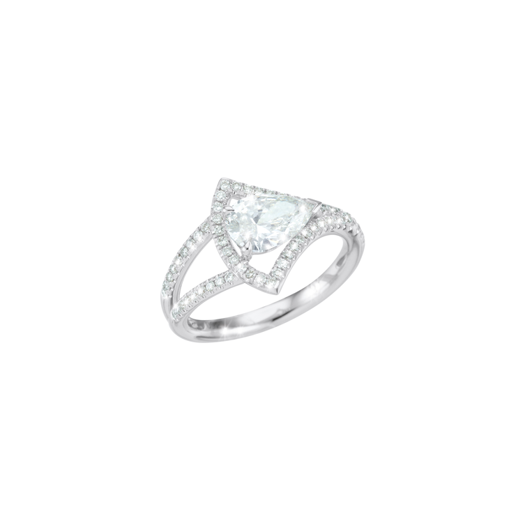 Made of 18k white gold, the Arctic half-circle diamond ring is characterised by its ornamental design, featuring an impressive pear-shaped diamond in its center. A fancy jewellery piece which will make your heart beat faster.