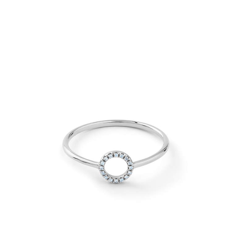 Oliver Heemeyer Circle of Life diamond ring made of 18k white gold. Size S.