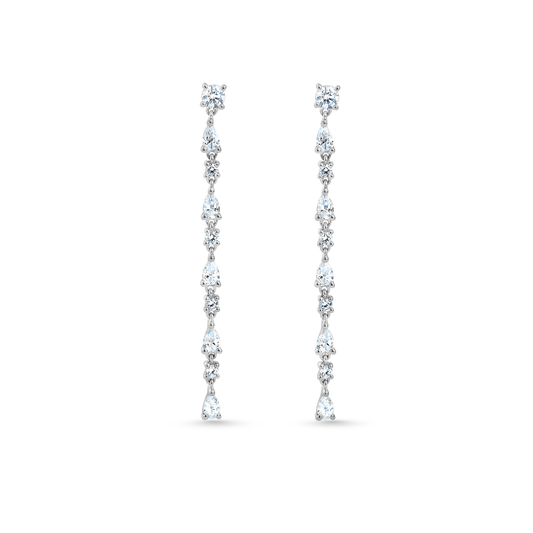 Oliver Heemeyer Shannon diamond earrings made of 18k white gold.