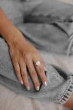 Esme - Round Tag Diamond Ring 8 mm
