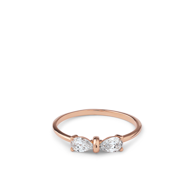 Oliver Heemeyer Bow diamond ring in 18k rose gold.