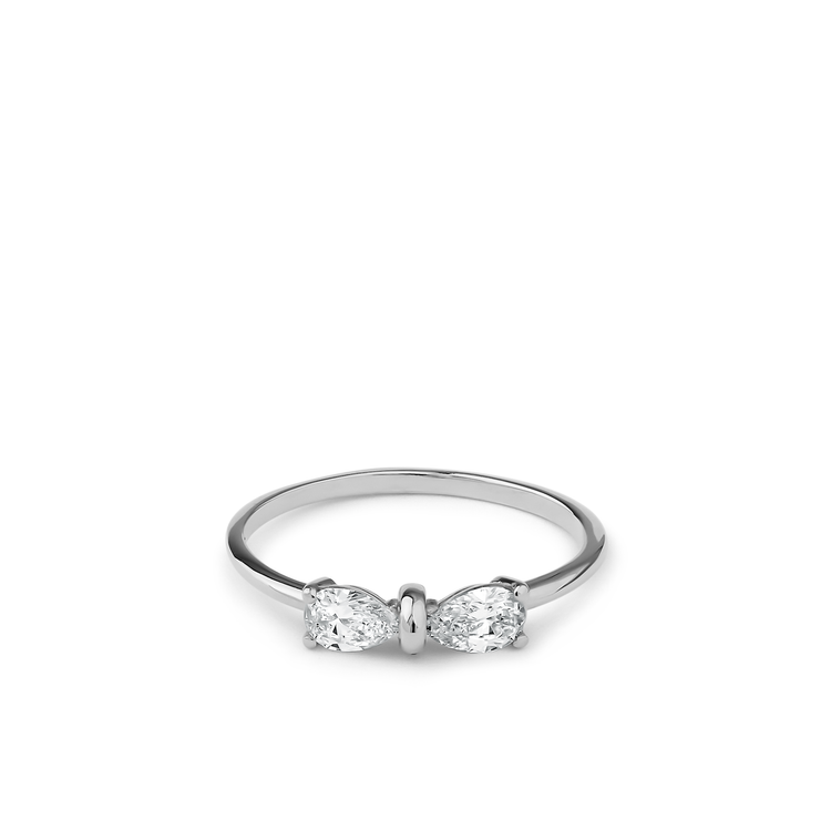 Oliver Heemeyer Bow diamond ring in 18k white gold.