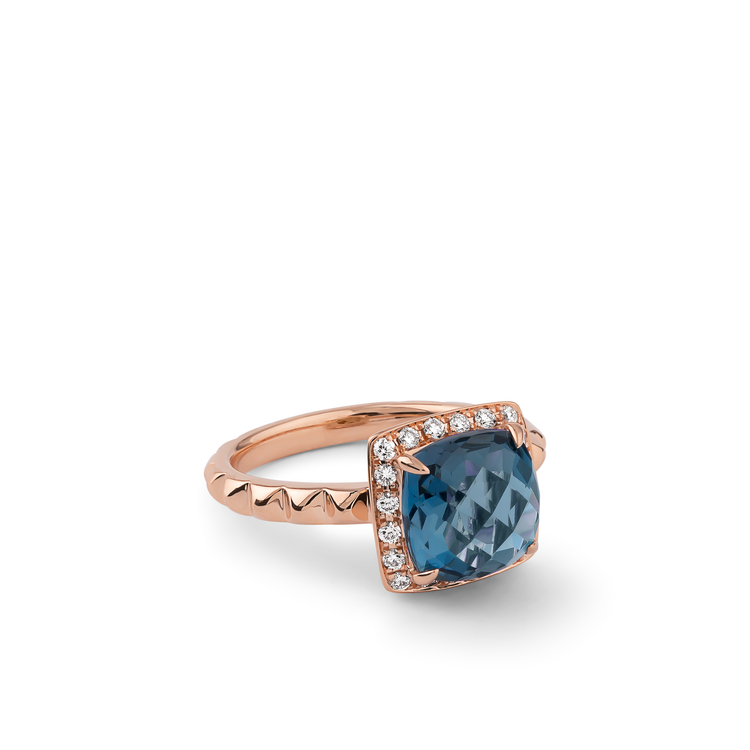 Oliver Heemeyer Charlie London Blue Topaz Ring Fancy made of 18k rose gold.