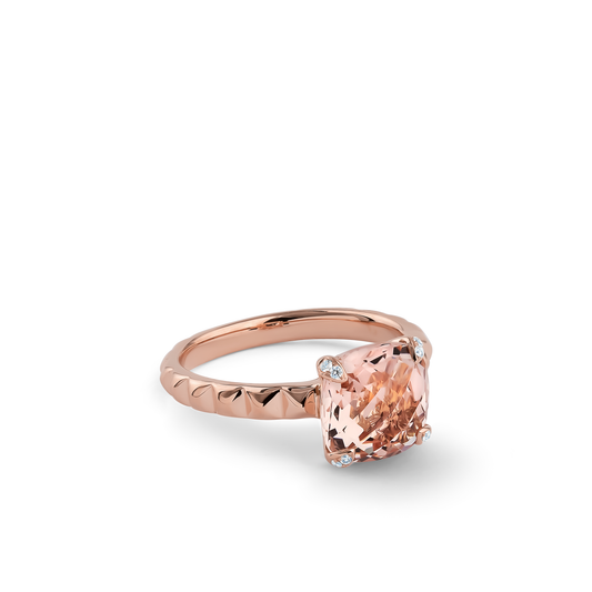 Oliver Heemeyer Charlie morganite ring made of 18k rose gold.