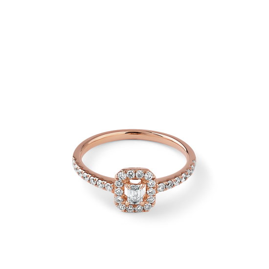 Oliver Heemeyer Cora Diamond Ring Emerald Cut made of 18k rose gold.