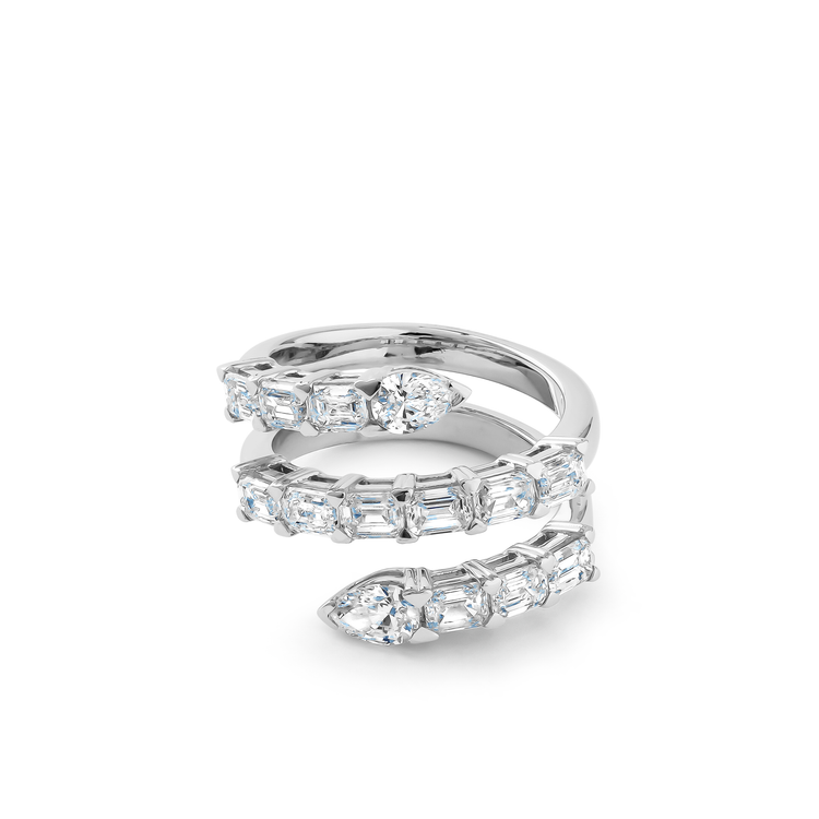 Oliver Heemeyer Emery diamond ring made of 18k white gold.