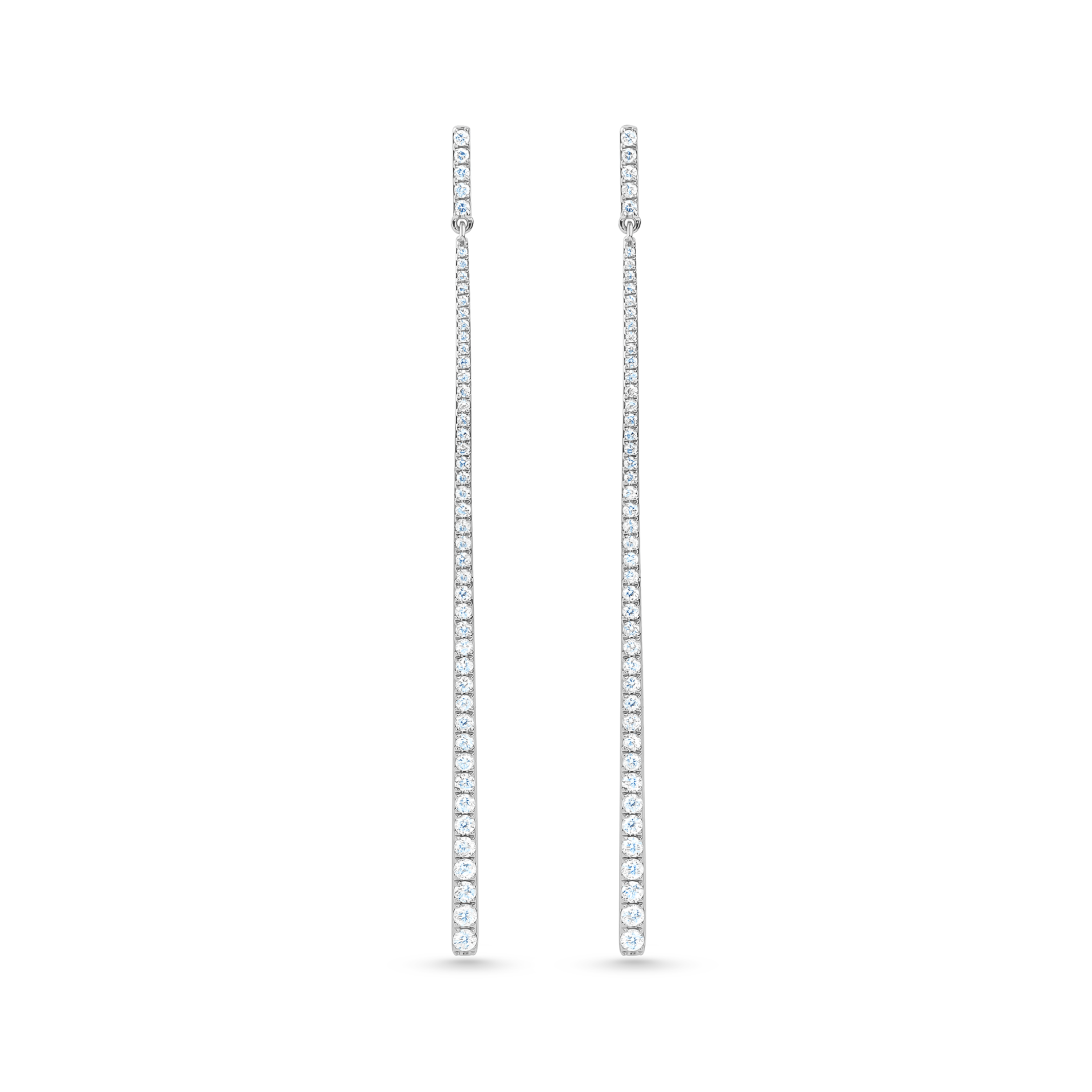 Oliver Heemeyer Line white diamond earrings made of 18k white gold.