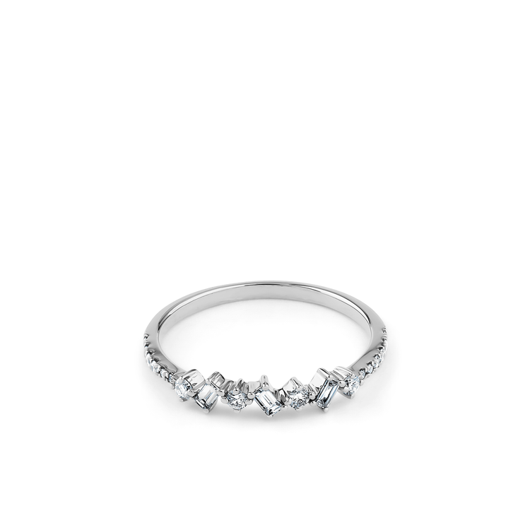 Oliver Heemeyer Nancy Diamond Ring made of 18k white gold.
