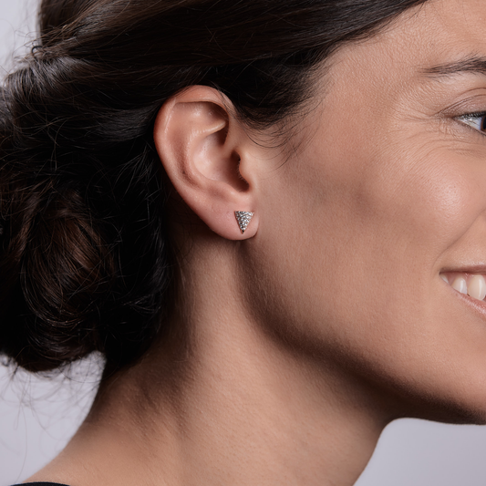 Oliver Heemeyer Casey diamond ear studs made of 18k rose gold.