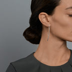 Woman wearing the Oliver Heemeyer Ella Diamond Earrings 1.56 ct. in 18k white gold.