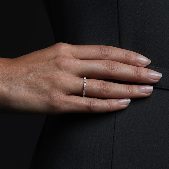 Woman wearing the Oliver Heemeyer Marquise diamond ring in 18k white gold. Close up.