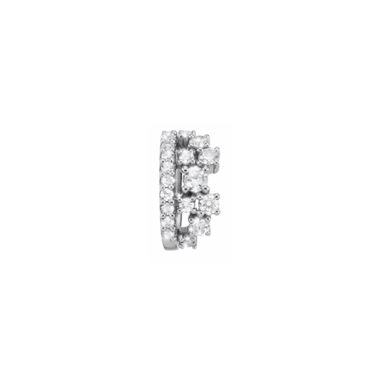 This stunningly beautiful ear cuff shines bright like a little crown.  Get yourself a bit of royal feeling with this 18k white gold ear cuff. Carefully handcrafted by our goldsmiths and refined with 40 sparkling diamonds it is an eye catcher which cannot be missed. Front view.