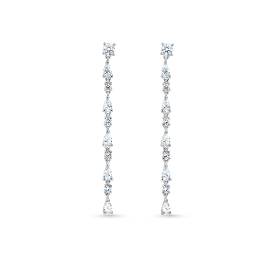 Oliver Heemeyer Shannon diamond earrings made of 18k white gold.
