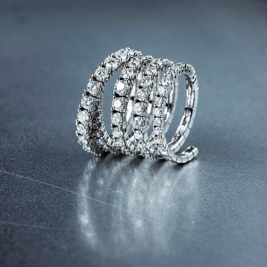 Flexible diamond 2025 wedding band