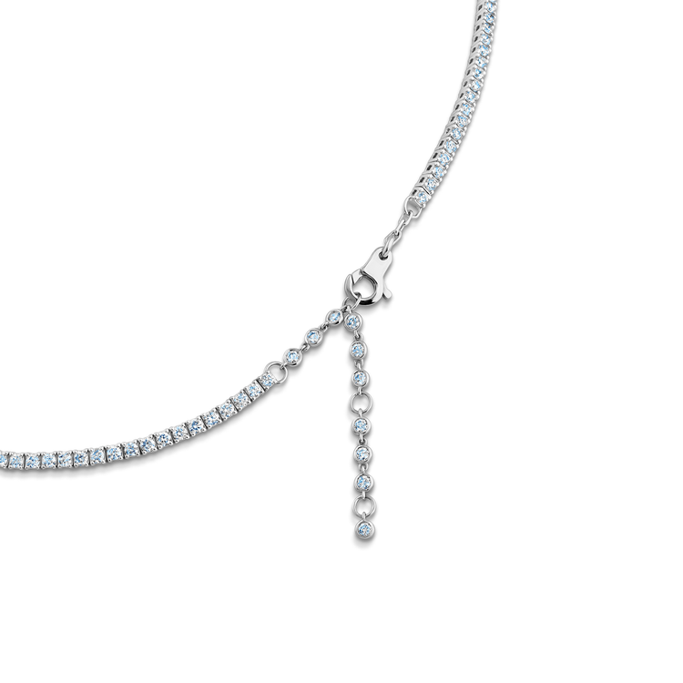 Oliver Heemeyer Tennis diamond necklace 5.36 ct. made of 18k white gold. Clasp details.