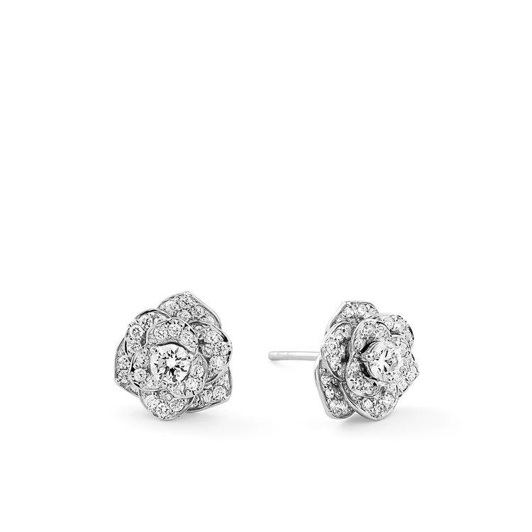 Oliver Heemeyer Water Lily Diamond Ear Studs made of 18k white gold.