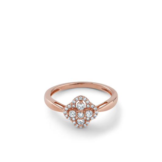 Oliver Heemeyer Zoe diamond ring made of 18k rose gold.